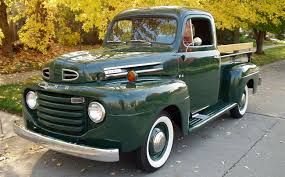 Rian Emerich's Custom Pickup with lowered stance